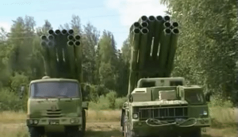 Pháo phản lực Tornado-S Nga diệt mục tiêu với độ chính xác của súng bắn tỉa - Ảnh 1.