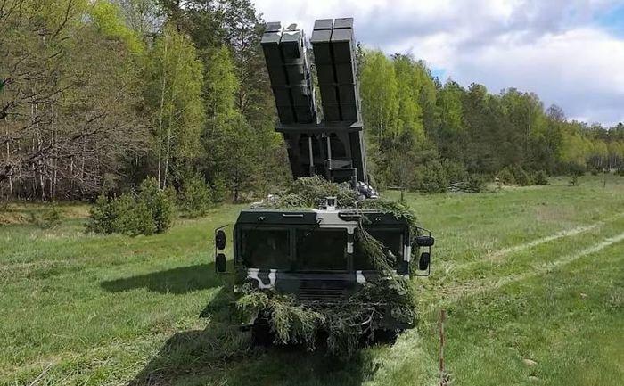 Pháo phản lực Tornado-S Nga diệt mục tiêu với độ chính xác của súng bắn tỉa - Ảnh 8.