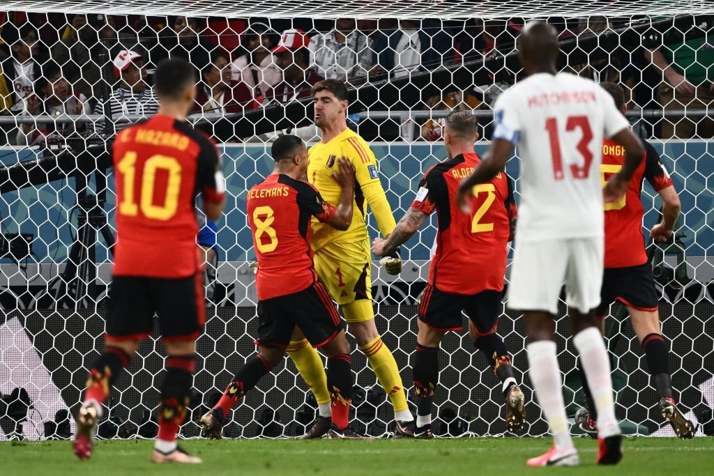 Chùm ảnh: Thibaut Courtois toả sáng, Bỉ thắng “toát mồ hôi” trước Canada - Ảnh 4.