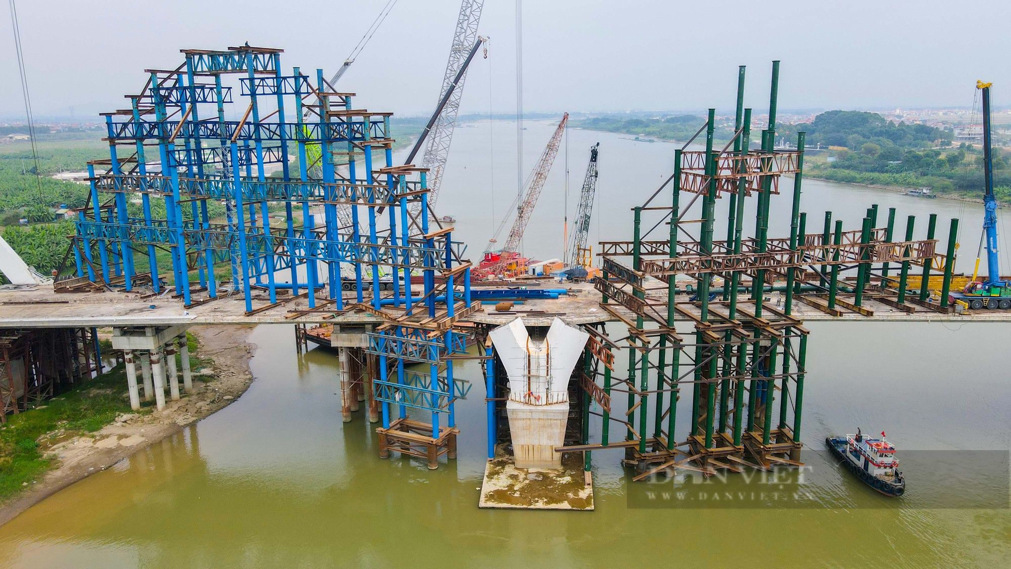 Chiêm ngưỡng cây cầu vòm thép 1.900 tỷ cao nhất Việt Nam - Ảnh 6.