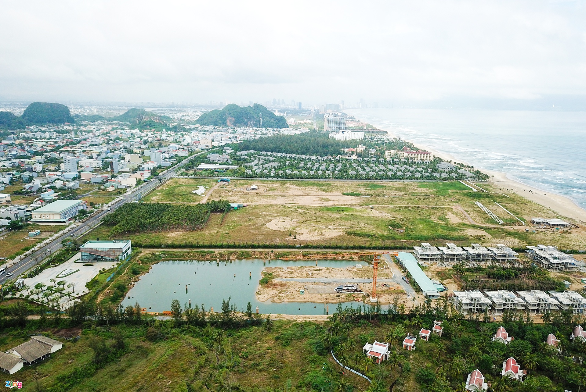 Hàng loạt biệt thự, resort bỏ hoang ở ven biển Đà Nẵng - Ảnh 11.