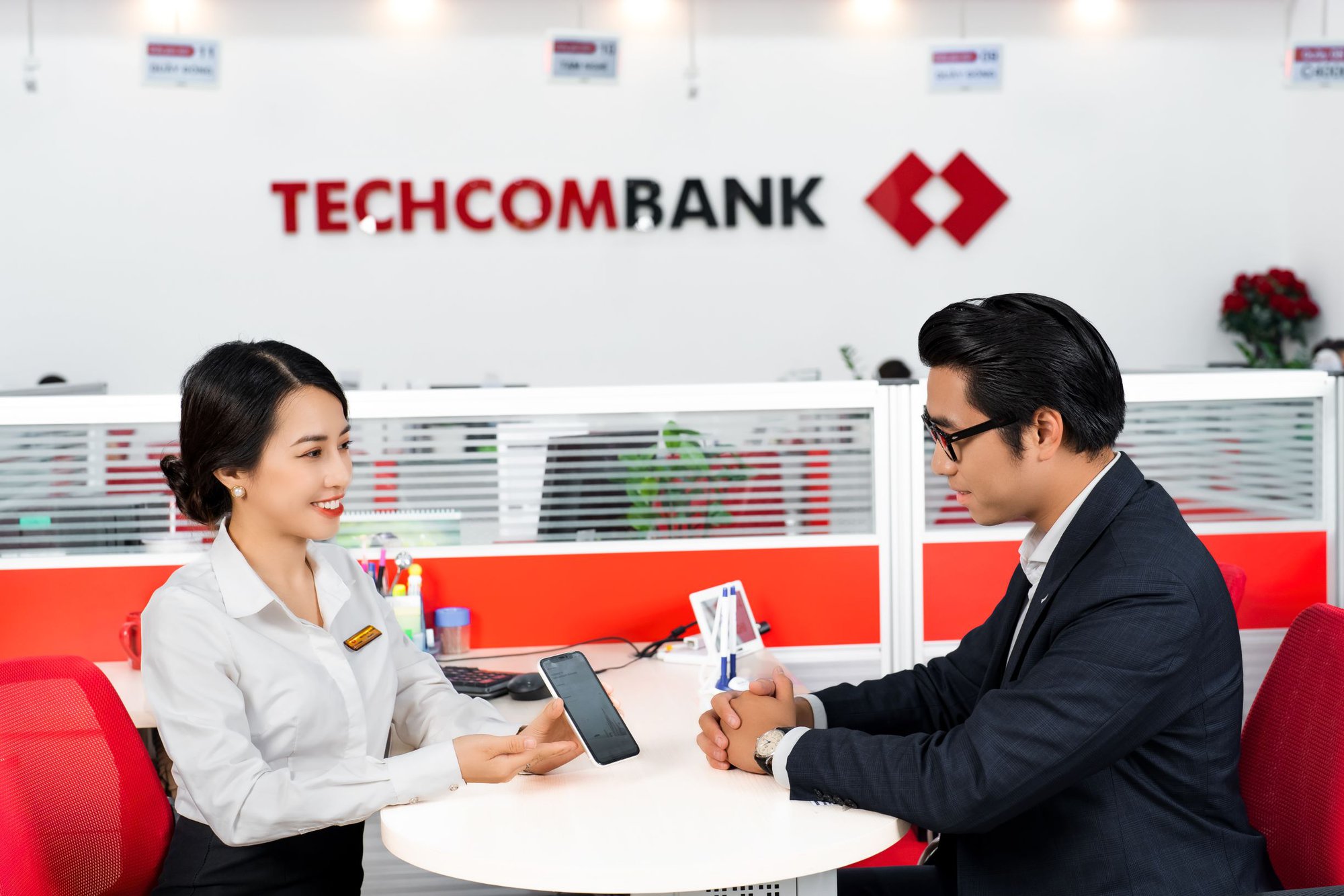 Techcombank hợp tác với Adobe nhằm siêu cá nhân hóa trải nghiệm cho khách hàng - Ảnh 2.