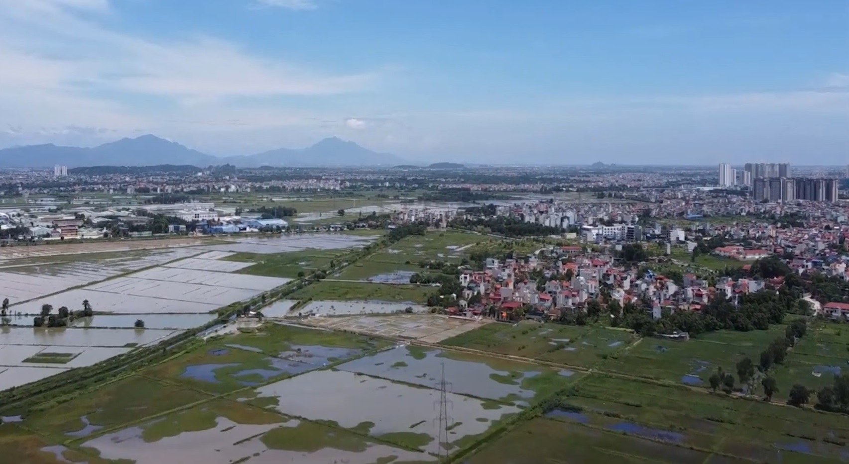Dự án Vành đai 4: Huyện Thanh Oai “tăng tốc” giải phóng mặt bằng hơn 81ha đất - Ảnh 1.