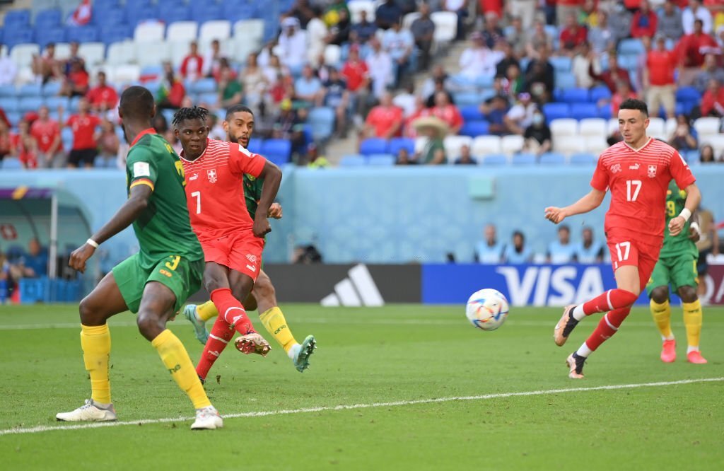 Chùm ảnh: Đả bại Cameroon, Thụy Sĩ gửi “chiến thư” tới Brazil - Ảnh 8.