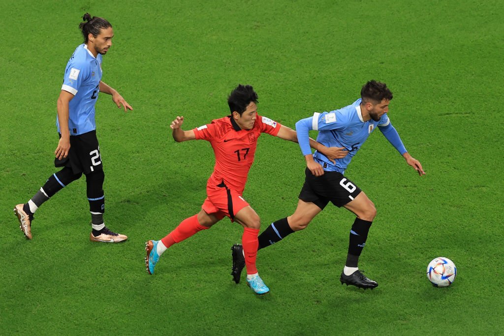 Chùm ảnh Uruguay vs Hàn Quốc - Ảnh 2.
