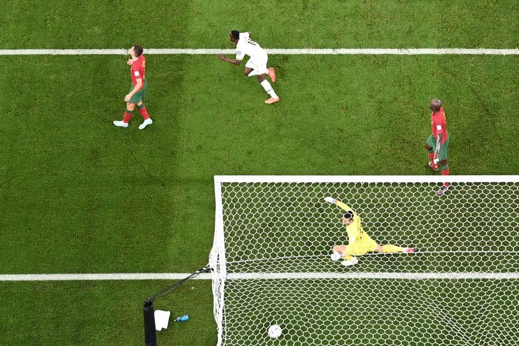 Chùm ảnh: Ronaldo lập công, Bồ Đào Nha nhọc nhằn đánh bại Ghana - Ảnh 16.