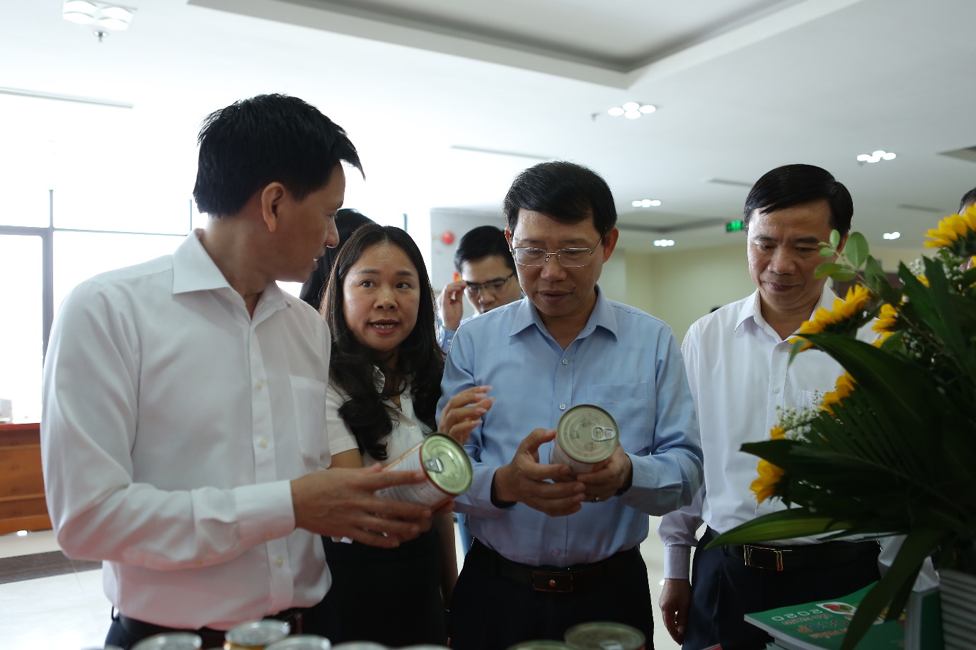 Bắc Giang: Đẩy mạnh nâng cao chất lượng sản phẩm OCOP của địa phương - Ảnh 1.
