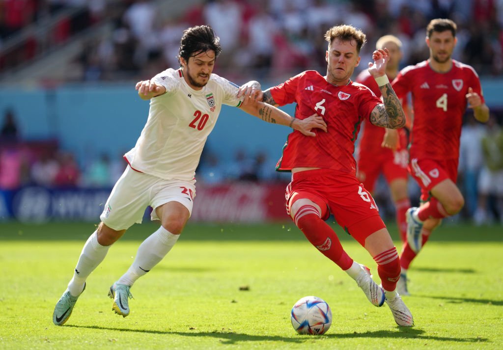 Chùm ảnh xứ Wales vs Iran  - Ảnh 1.