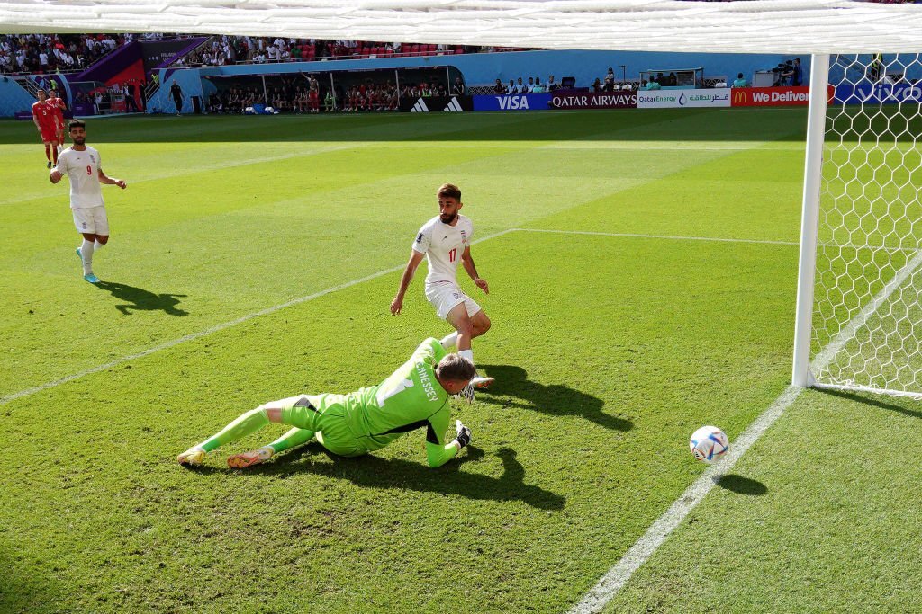 Chùm ảnh xứ Wales vs Iran  - Ảnh 3.