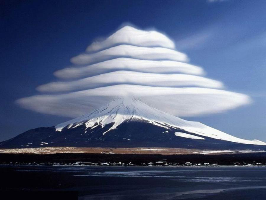 10 kiểu mây hiếm thấy nhất thế giới khiến người xem sửng sốt - Ảnh 1.
