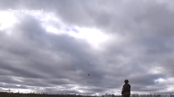 Nga lần đầu sử dụng UAV tác chiến điện tử Moskit độc đáo ở Ukraine - Ảnh 14.