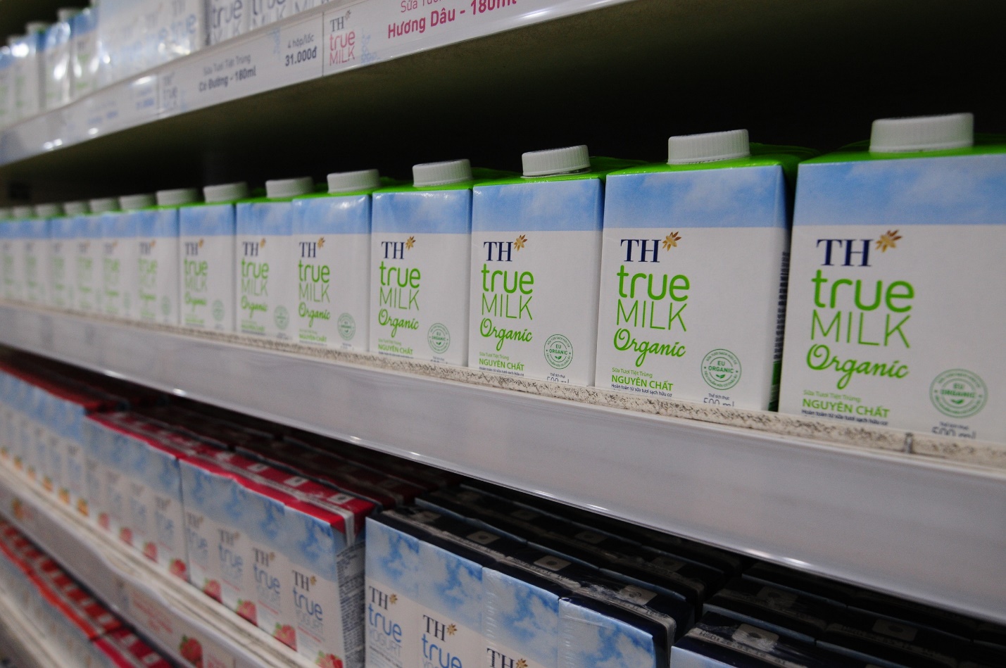 Tập đoàn TH nhận 3 Cúp “Sản phẩm hữu cơ vì sức khỏe cộng đồng” cho sữa tươi, rau quả và thảo dược - Ảnh 3.
