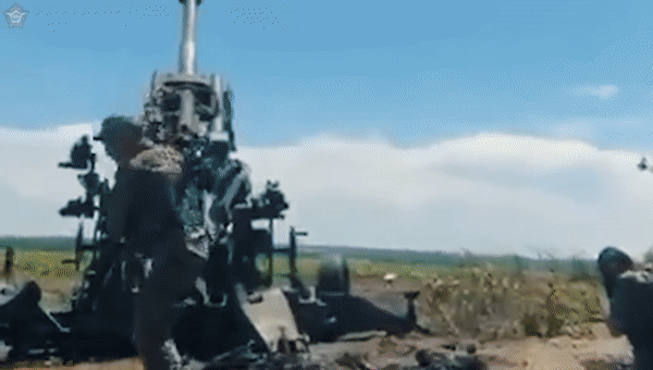 Mỹ nỗ lực khôi phục hỏa lực cho lựu pháo M777 Ukraine - Ảnh 3.