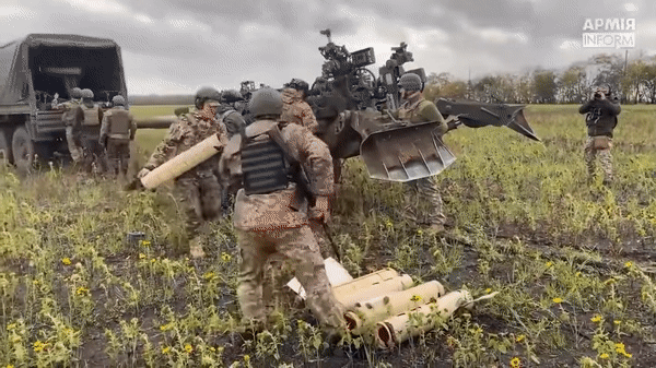 Mỹ nỗ lực khôi phục hỏa lực cho lựu pháo M777 Ukraine - Ảnh 5.