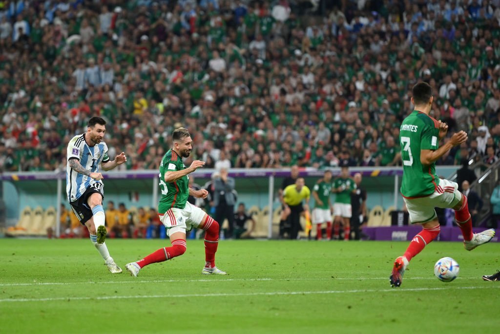 Chùm ảnh: Messi và Enzo Fernandez lập siêu phẩm, Argentina nhọc nhằn hạ Mexico - Ảnh 10.