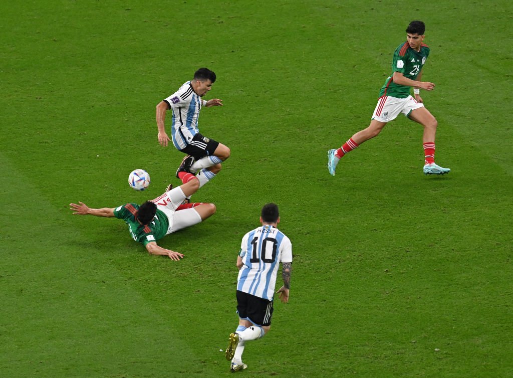 Chùm ảnh: Messi và Enzo Fernandez lập siêu phẩm, Argentina nhọc nhằn hạ Mexico - Ảnh 3.