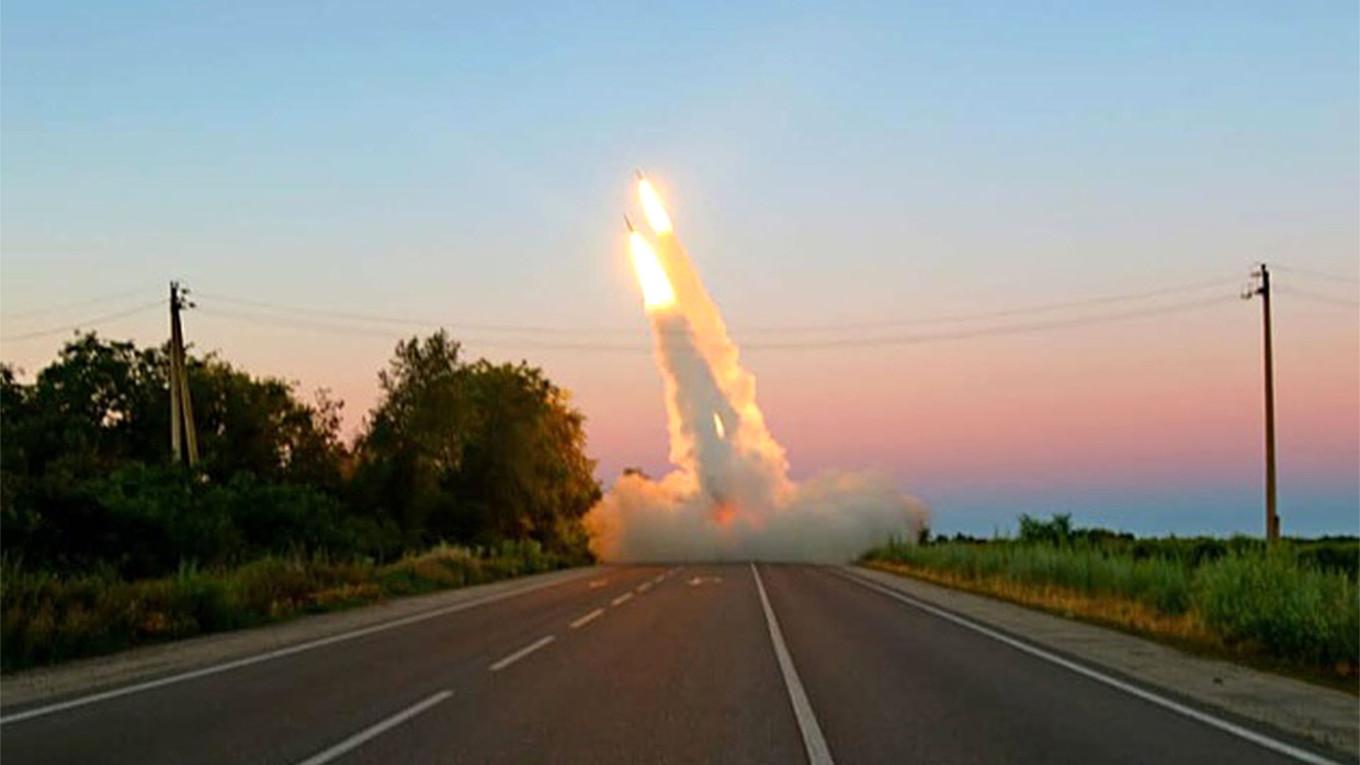 Nga phá hủy hơn 100 tên lửa HIMARS, 7.000 đạn pháo của Ukraine - Ảnh 7.