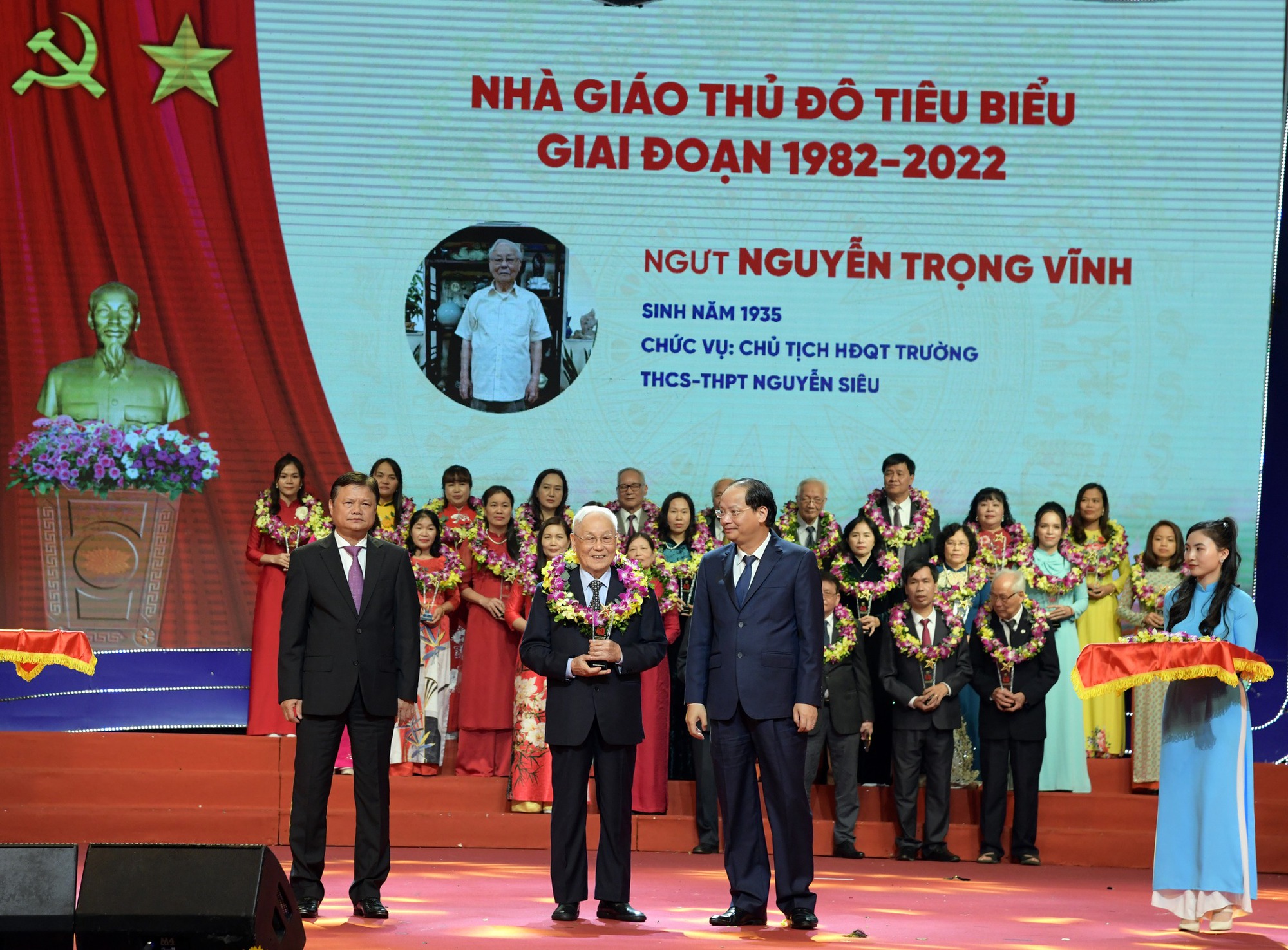 Chân dung thầy giáo duy nhất ở Hà Nội được đề nghị xét tặng danh hiệu Nhà giáo Nhân dân  - Ảnh 3.