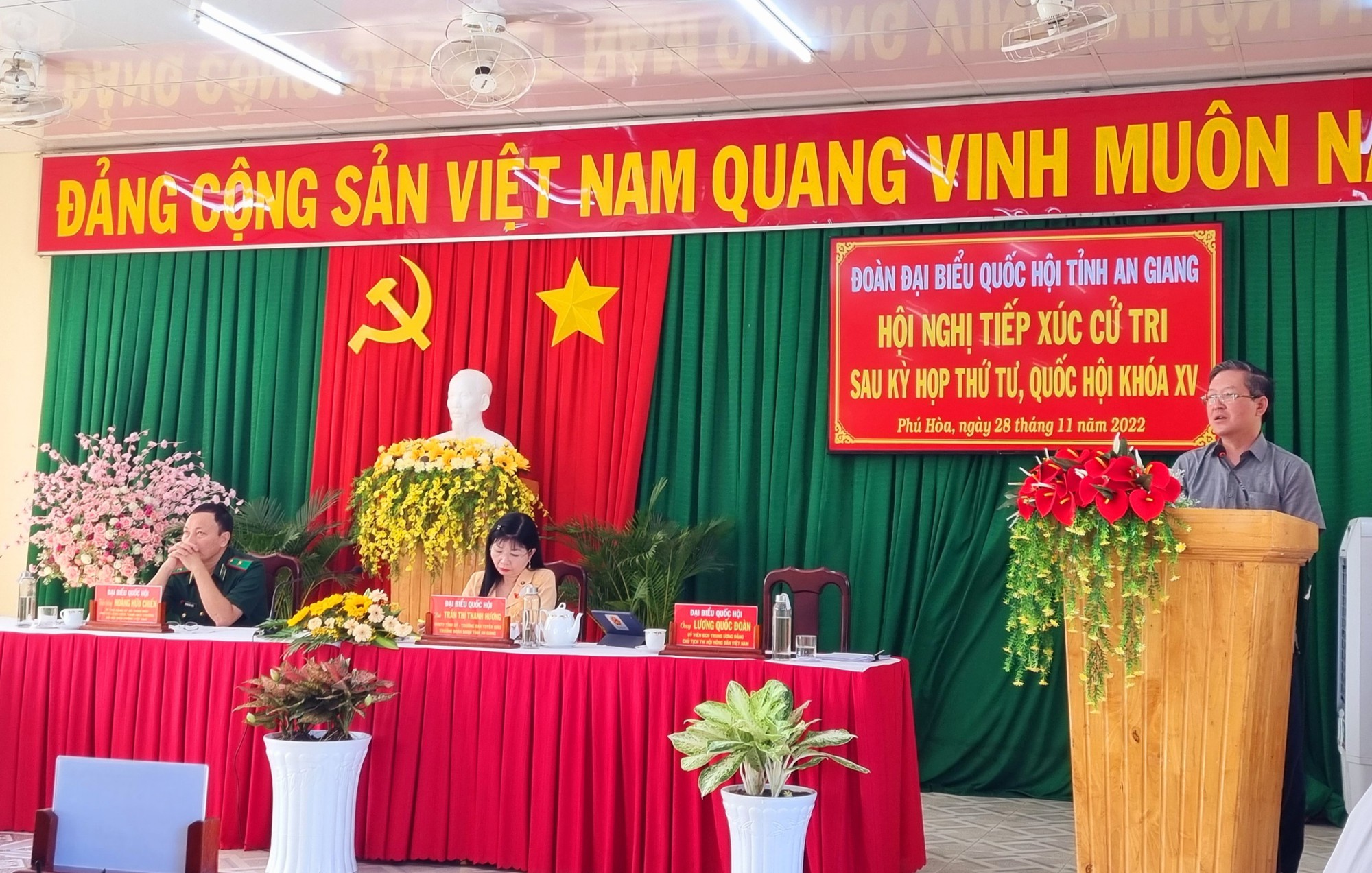 Chủ tịch Ban Chấp hành Trung ương Hội Nông dân Việt Nam Lương Quốc Đoàn tiếp xúc cử tri tại An Giang- Ảnh 5.