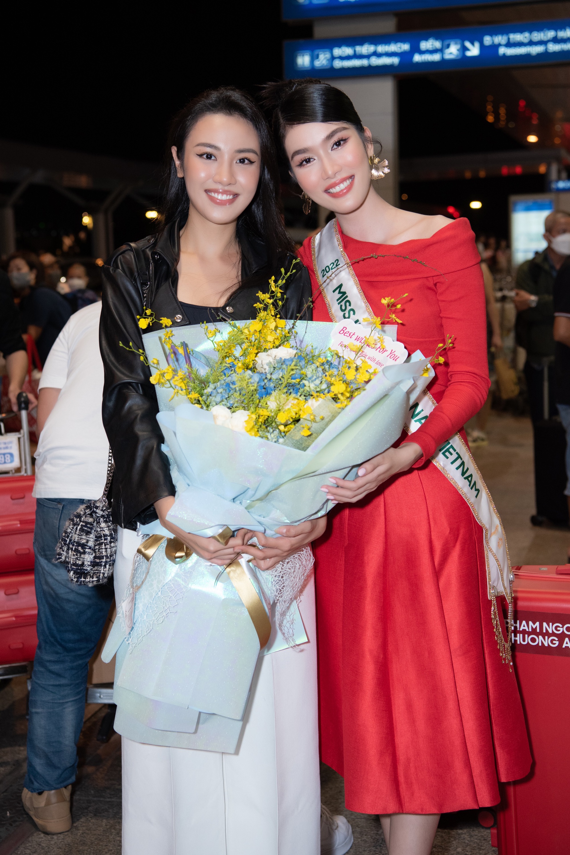 Á hậu Phương Anh xinh đẹp, lôi cuốn trong ngày đi thi Miss International 2022 - Ảnh 5.