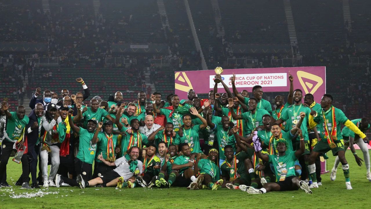 Boulaye Dia: Từ thợ điện nghiệp dư đến người hùng của Senegal tại World Cup 2022 - Ảnh 3.