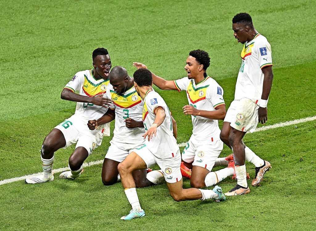 Boulaye Dia: Từ thợ điện nghiệp dư đến người hùng của Senegal tại World Cup 2022 - Ảnh 1.
