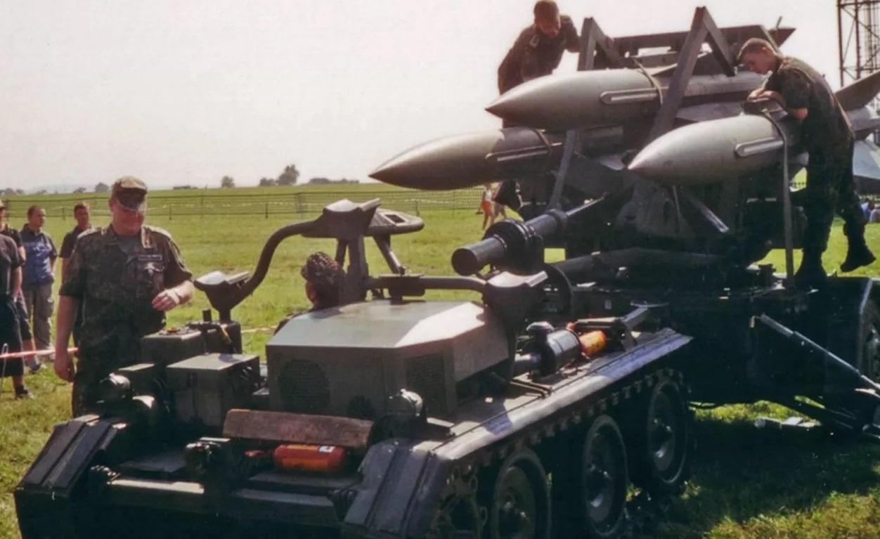 NATO lập ô phòng không cực mạnh bảo vệ Ukraine trước tên lửa Nga - Ảnh 15.