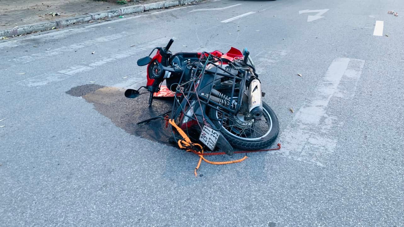 Nóng: Tài xế siêu xe Ferrari 488 vụ va chạm chết người ở Hà Nội đầu thú - Ảnh 2.