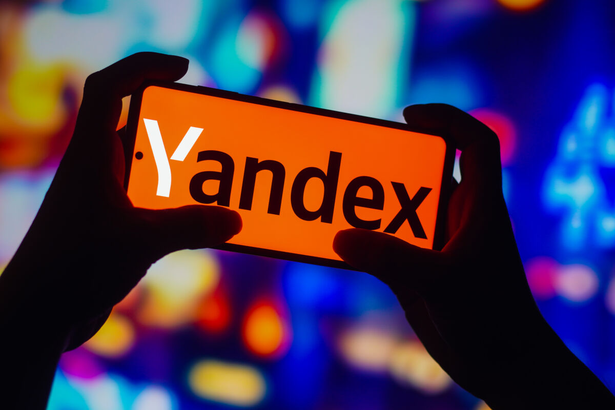 Công ty mẹ của gã khổng lồ công nghệ được mệnh danh là 'Google của Nga', Yandex muốn cắt đứt quan hệ với nước này. Ảnh: @AFP.
