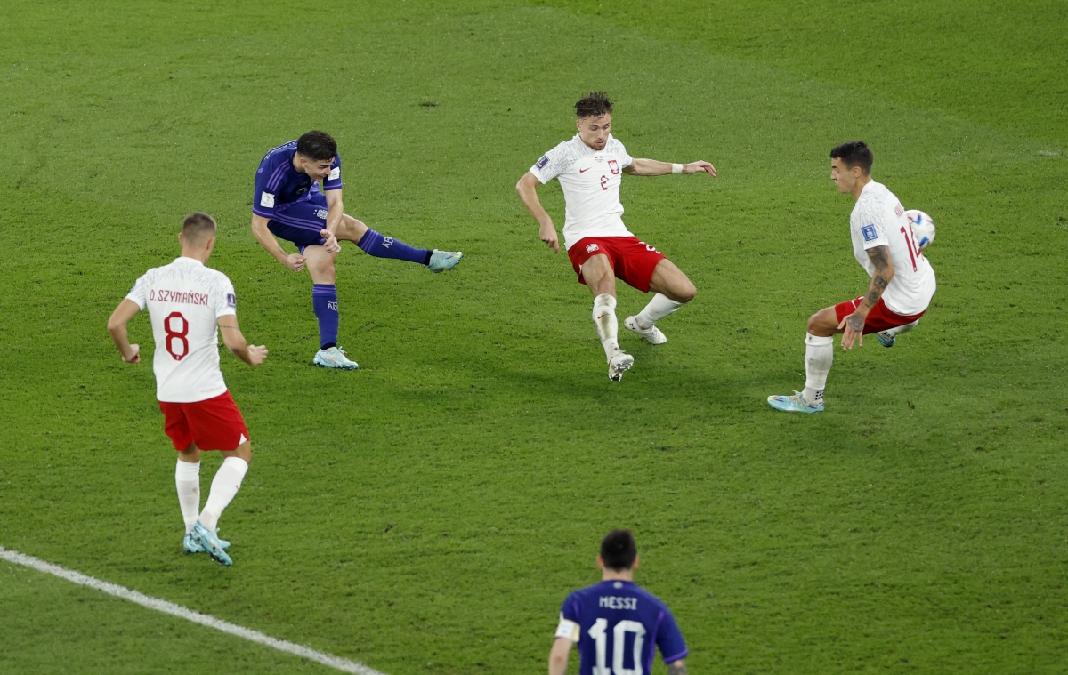 BXH bảng C World Cup 2022: Messi vô duyên, Argentina vẫn giành vé vào vòng 1/8 - Ảnh 4.