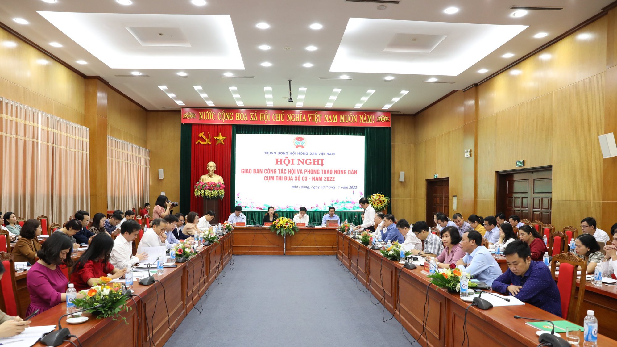 Phó Chủ tịch Thường trực Hội NDVN Phạm Tiến Nam chủ trì Hội nghị giao ban Cụm thi đua số 3 - Ảnh 3.