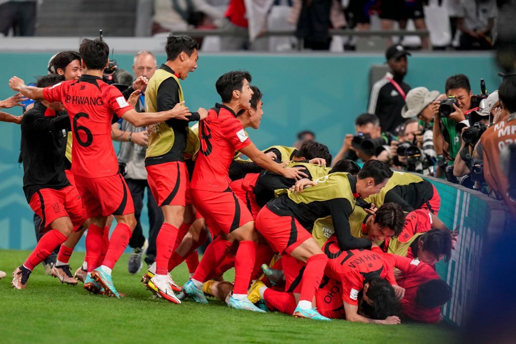Chùm ảnh: Những pha ăn mừng bàn thắng ấn tượng nhất tại World Cup 2022 - Ảnh 17.