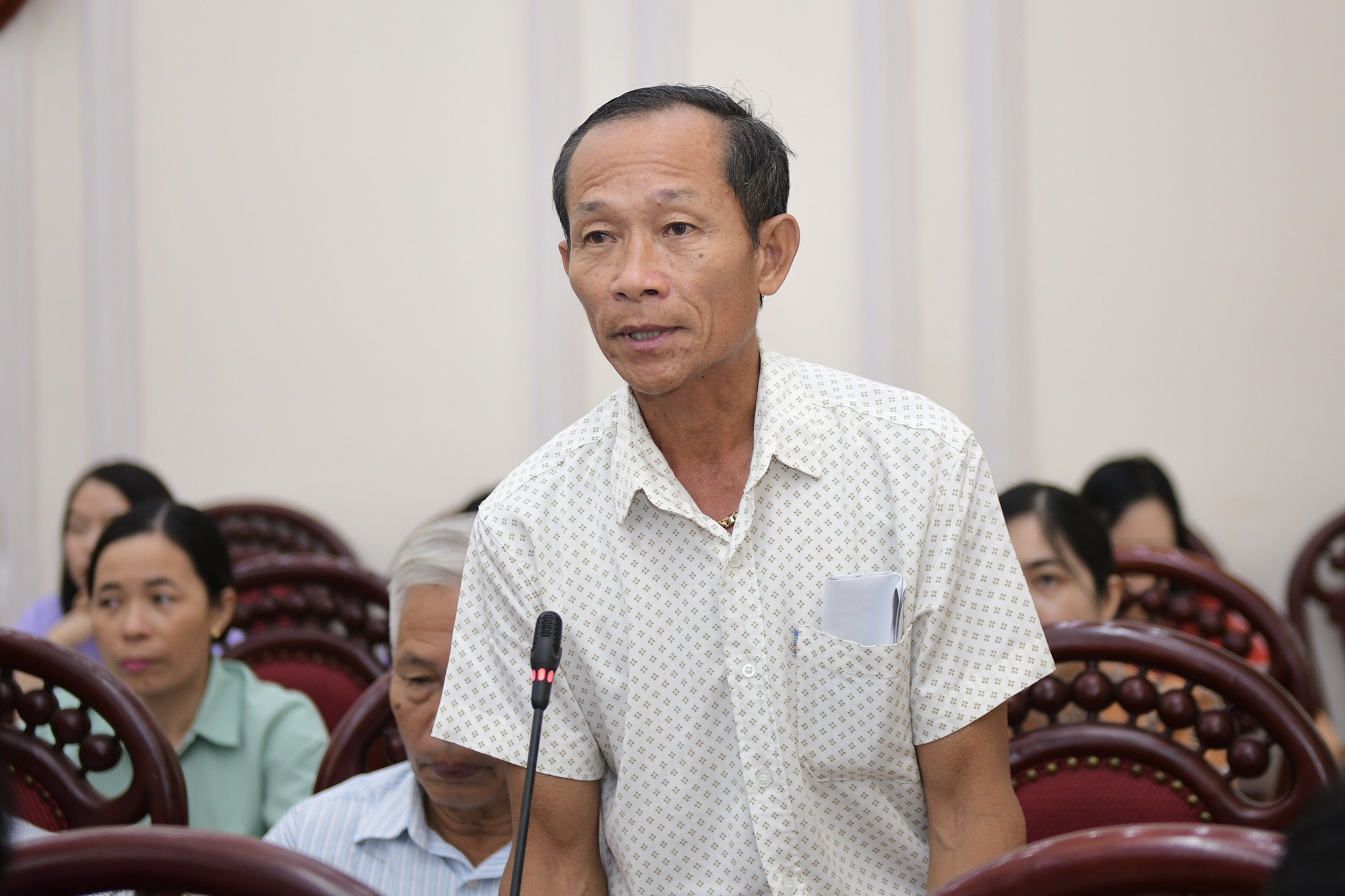 Chủ tịch UBND tỉnh Ninh Bình Phạm Quang Ngọc đối thoại với nông dân năm 2022 - Ảnh 4.