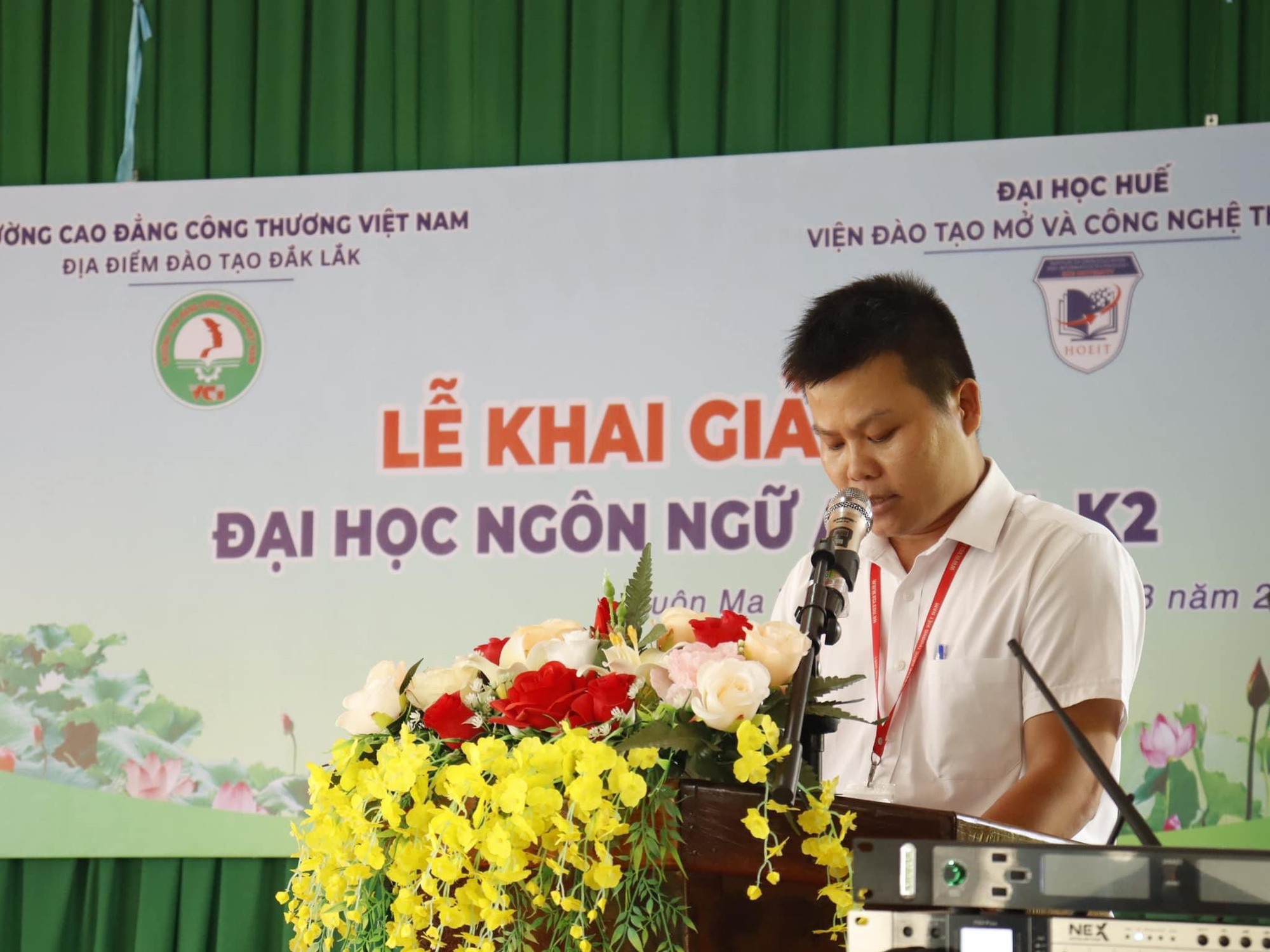 Ký hồ sơ &quot;khống&quot; để thanh toán tiền, một phó hiệu trưởng ở Đắk Lắk bị khởi tố - Ảnh 1.