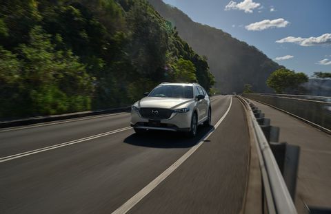 Mazda CX-8 2023 ra mắt: Nâng cấp thiết kế và công nghệ - Ảnh 1.