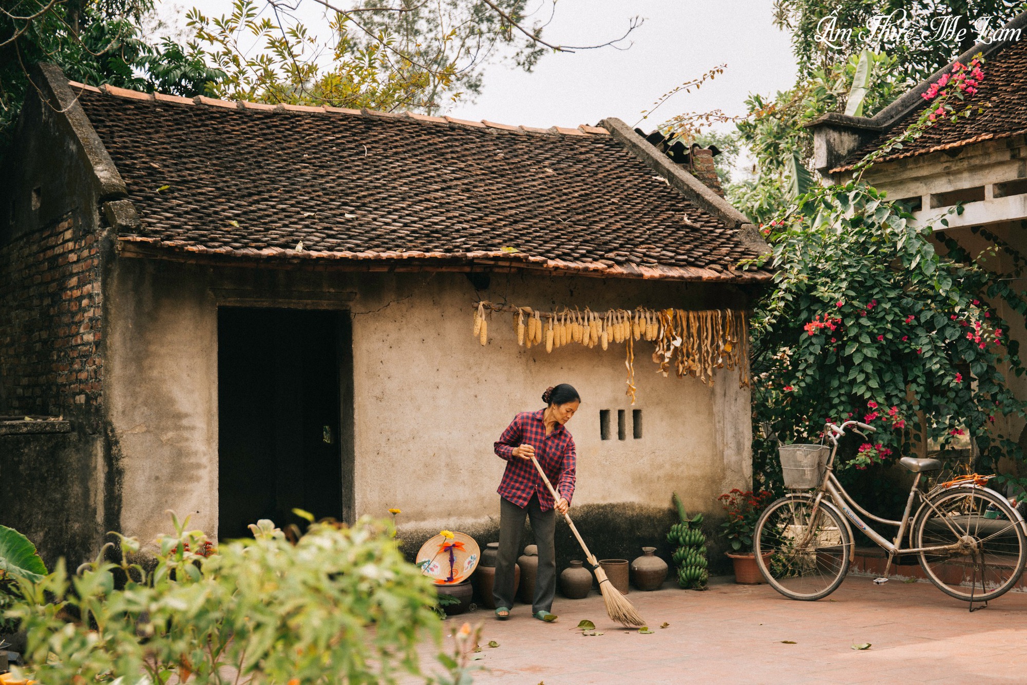 Đồng Văn Hùng “Ẩm thực mẹ làm” xây nhà đẹp 3 tỷ tặng mẹ tuổi 24  - Ảnh 2.