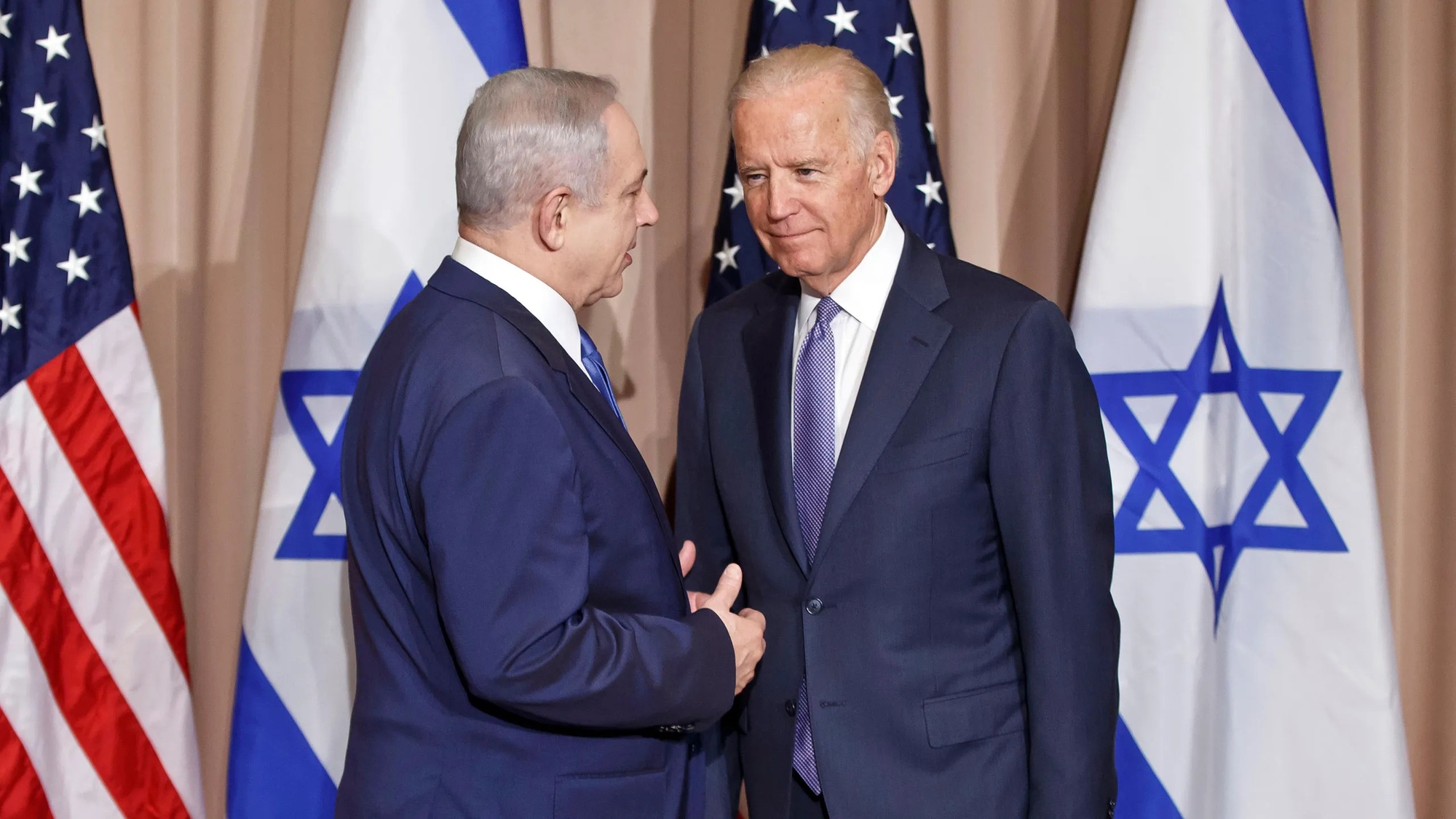 Mối quan hệ phức tạp của ông Biden với 'Vua Bibi' - Ảnh 1.