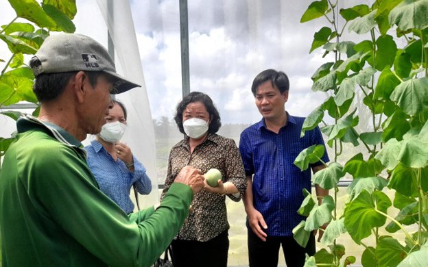 Chuyển đổi cơ cấu cây trồng, vật nuôi, tạo thêm việc làm, nhiều hộ nông dân Tân Thạnh của Long An đổi đời