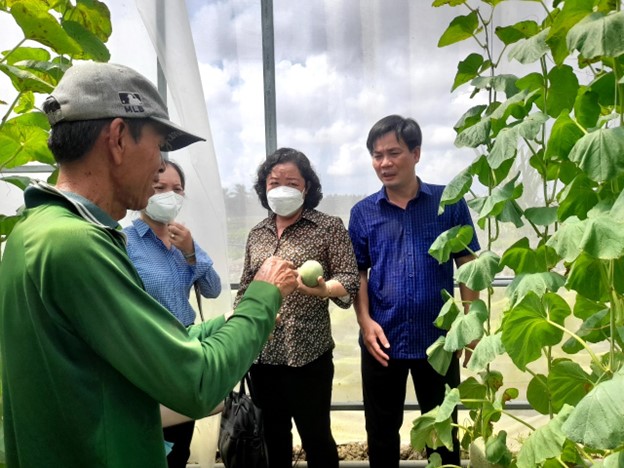 Chuyển dịch cơ cấu cây trồng, vật nuôi, tạo thêm việc làm, nhiều hộ nông dân Tân Thạnh của Long An đổi đời - Ảnh 3.