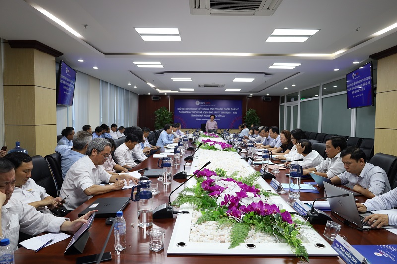Hội đồng thành viên EVNCPC làm việc tại PC Đắk Lắk - Ảnh 1.