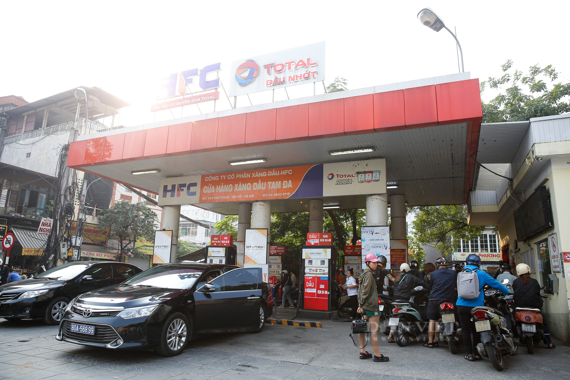 Nhiều cây xăng tại Hà Nội mở bán trở lại sau khi Bộ Công thương chỉ đạo “nóng” - Ảnh 6.
