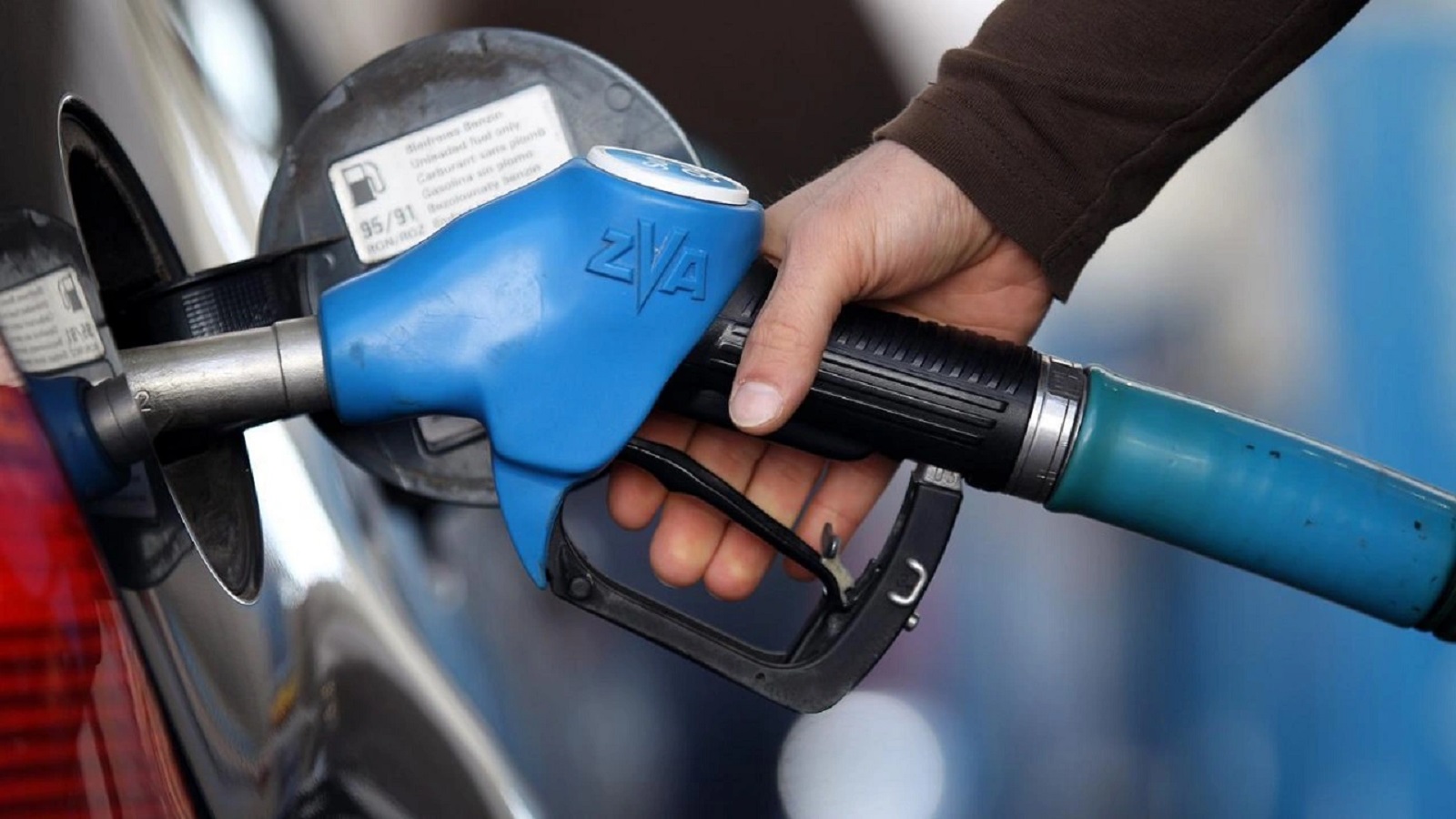 Mẹo giúp tài xế lái xe ô tô máy dầu tiết kiệm nhiên liệu - Ảnh 3.