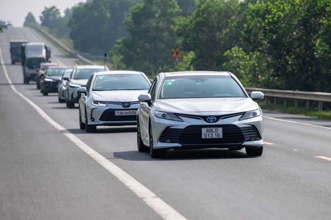 Toyota xanh hóa giao thông Việt Nam bằng dòng sản phẩm Hybrid - Ảnh 6.