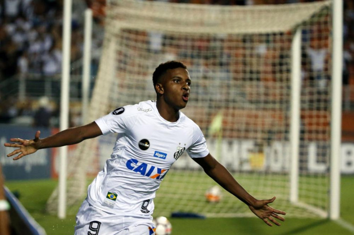 Rodrygo: Con nhà nòi, bố trạc tuổi Modric và đam mê... trượt ván - Ảnh 1.