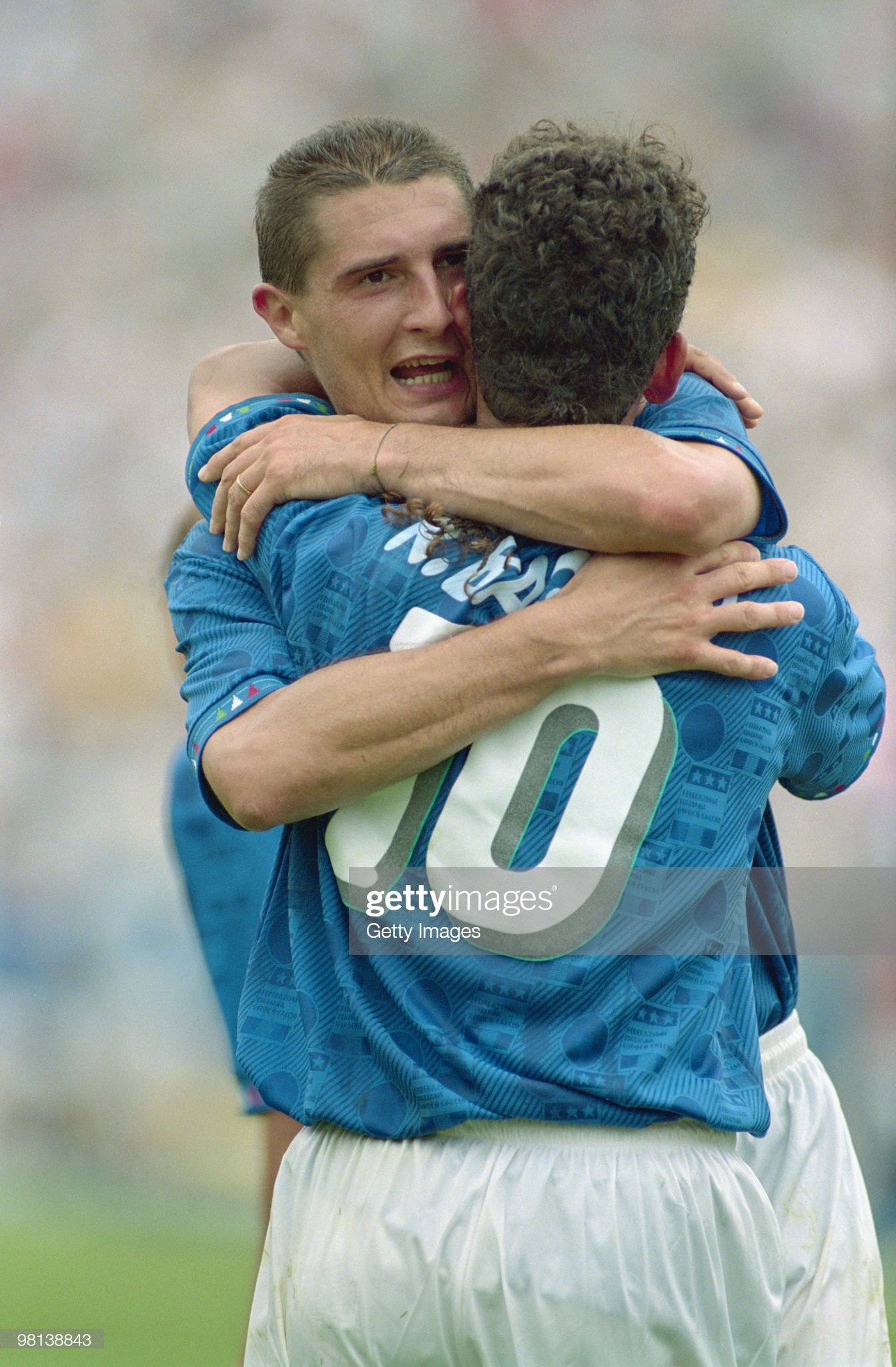 Ký ức World Cup: Roberto Baggio đỉnh cao & vực sâu! - Ảnh 3.