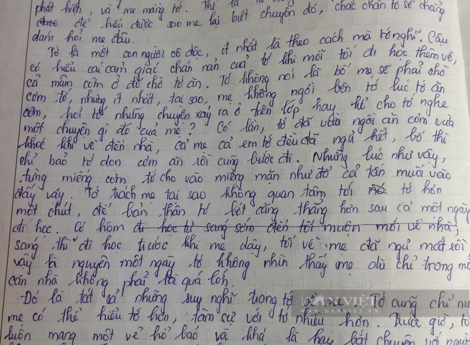 Ra đề Văn &quot;viết lời gửi đến mẹ&quot;, nữ sinh lớp 8 khiến cô giáo giật mình và bật khóc - Ảnh 1.