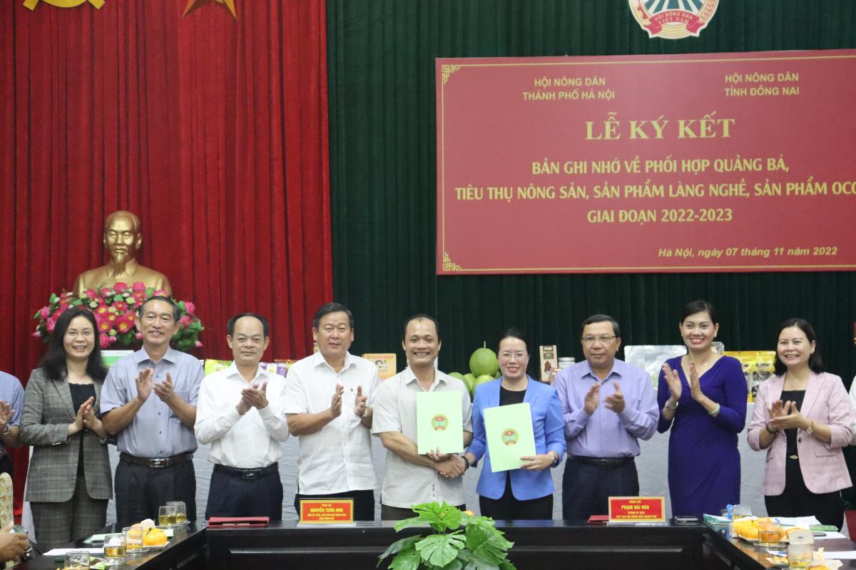 Hội Nông dân TP Hà Nội, Hội Nông dân Đồng Nai ký kết phối hợp tiêu thụ, quảng bá sản phẩm OCOP - Ảnh 1.