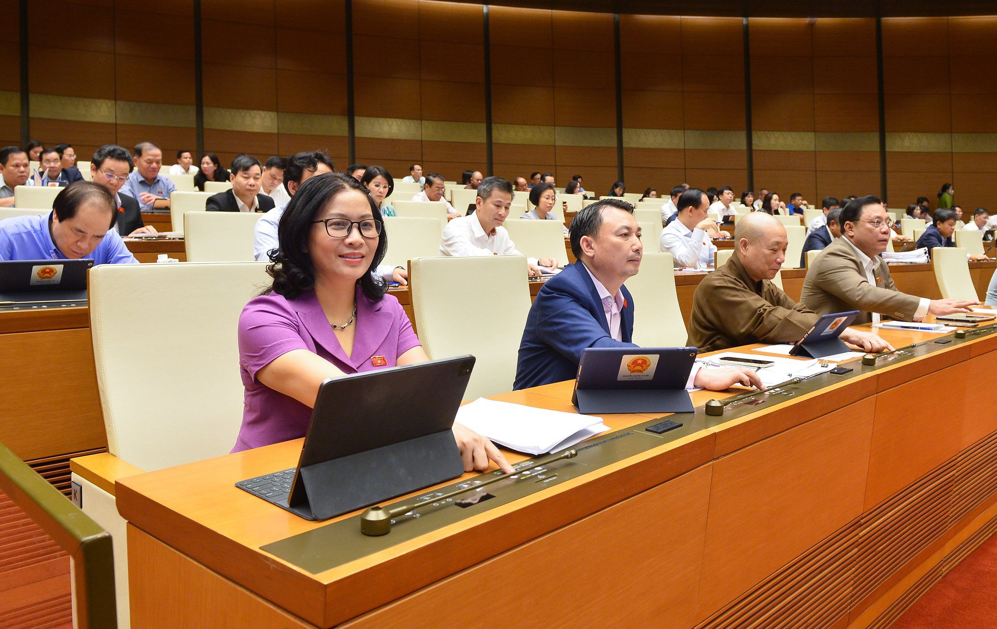 Bộ trưởng Trần Hồng Hà và Nguyễn Chí Dũng sắp &quot;đăng đàn&quot; làm rõ ý kiến đại biểu Quốc hội nêu - Ảnh 1.