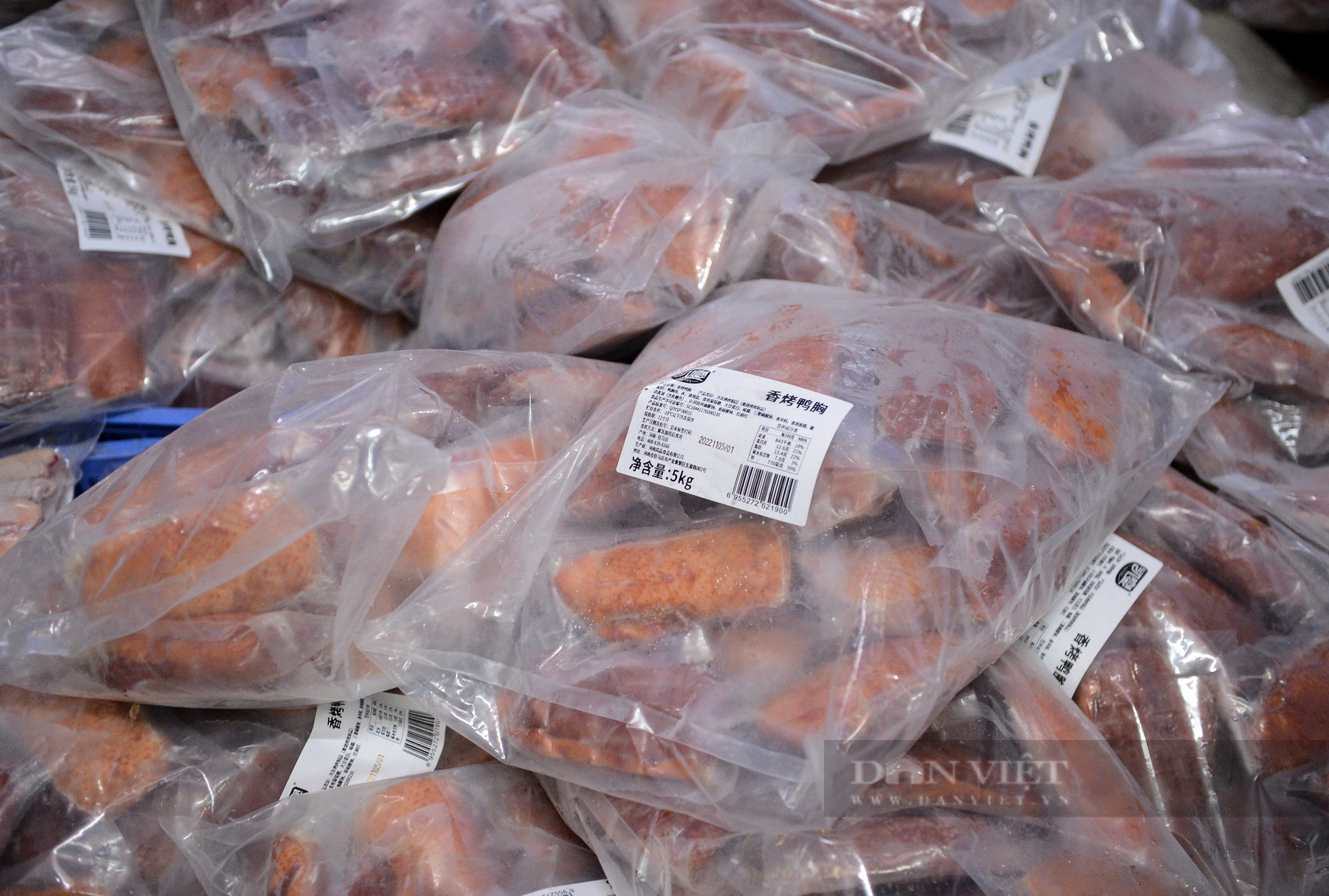 Phát hiện và thu giữ hơn 1 tấn thịt không rõ nguồn gốc tại Hà Nội - Ảnh 6.