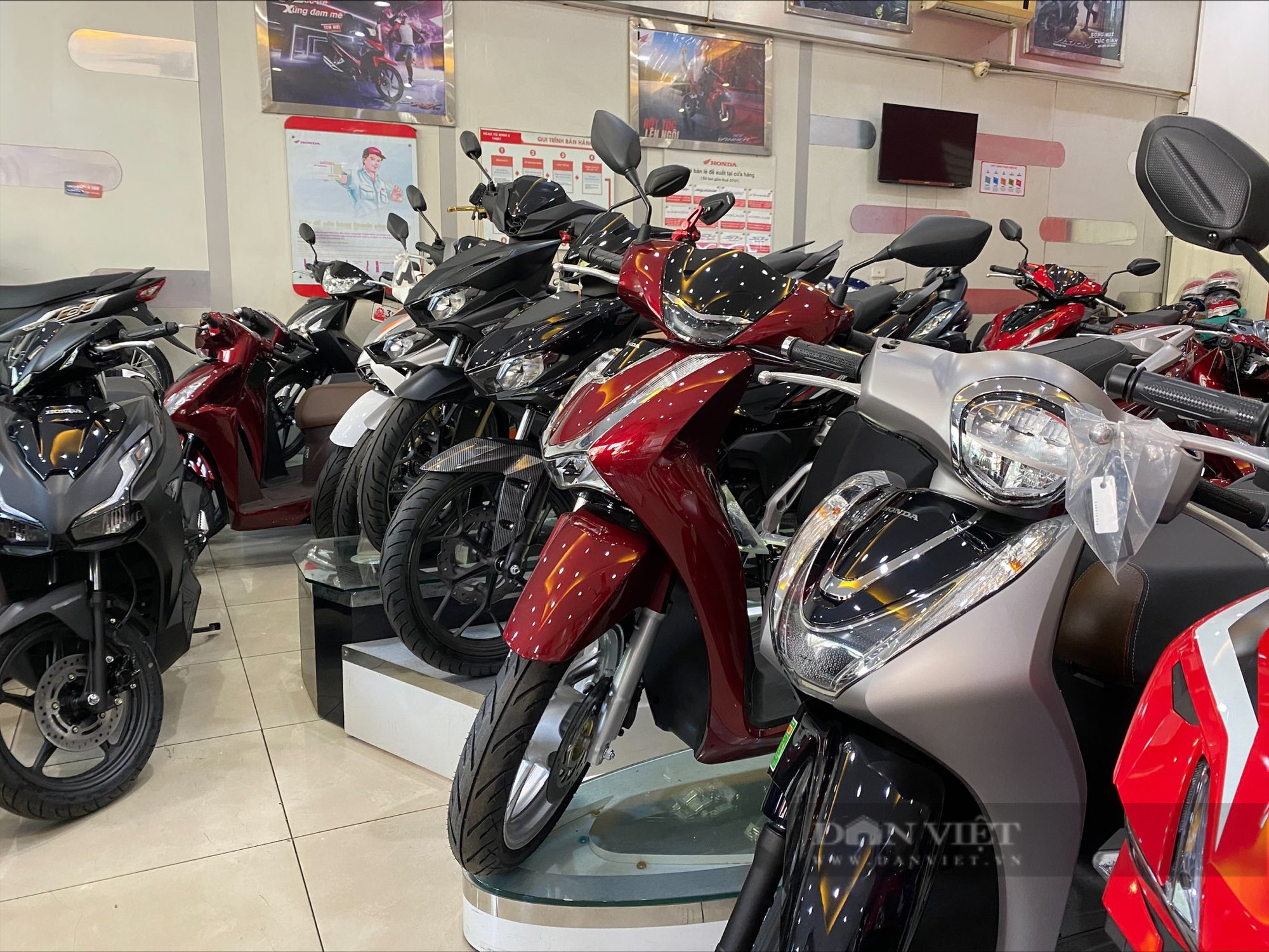 Doanh số xe máy Honda Việt Nam sụt giảm mạnh  VTVVN